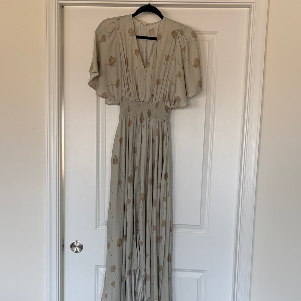Neutral Floral-Print Maxi Dress with Smocked Waist